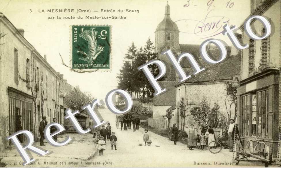 entree du bourg par la route du Mesle-sur-Sarthe