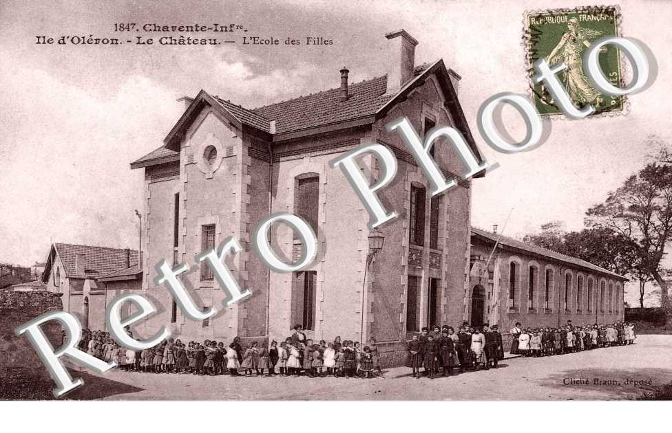 LE CHATEAU - L&#039;Ecole des Filles