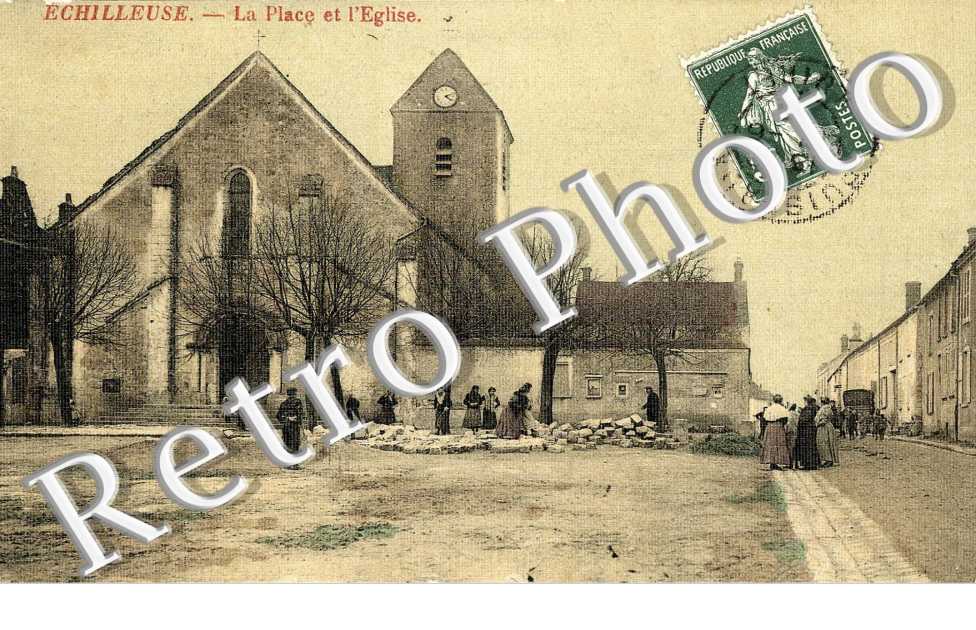 la place et l&#039;eglise