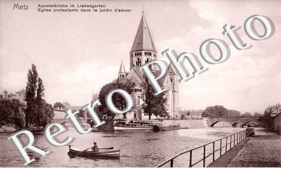 église protestante dans le jardin d&#039;amour