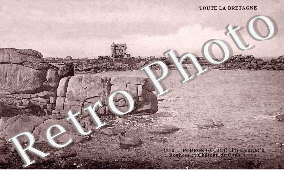 PLOUMANACH Rochers et Chateau de Coastaeres
