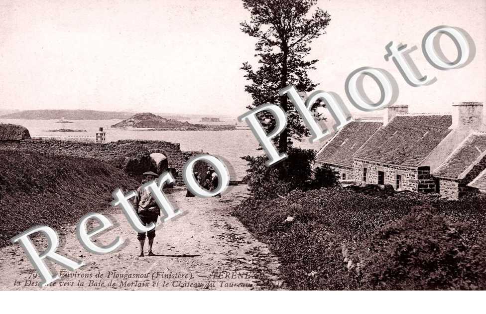 la descente vers la baie de porlaix et le chateau du taureau