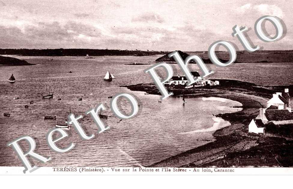 Terenes  Vue sur la Pointe et l&#039;Ile Sterec