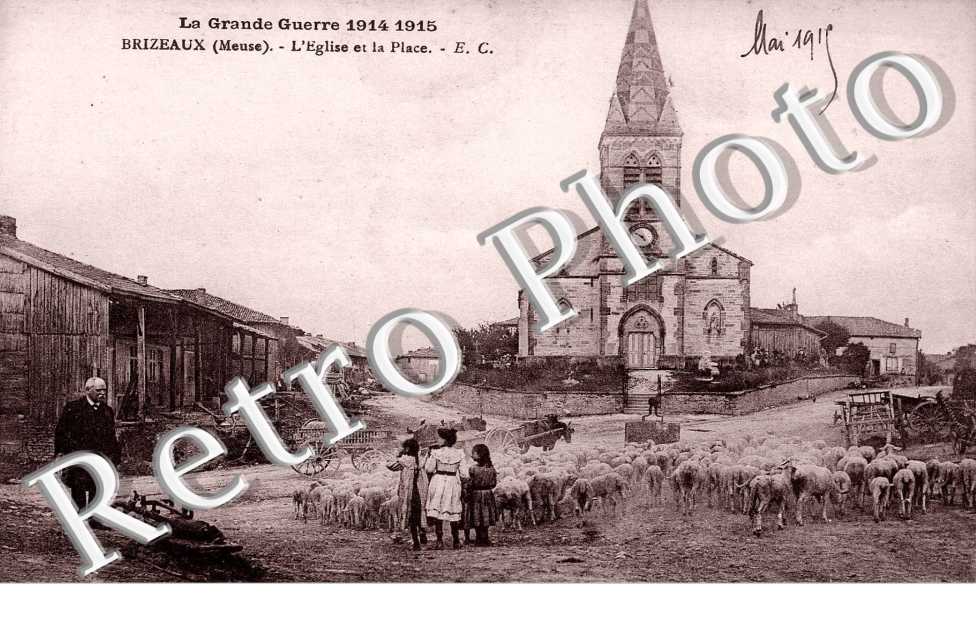 L'eglise et la place
