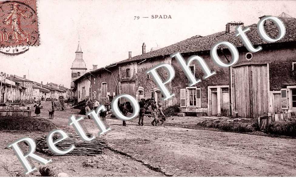 ( une rue )