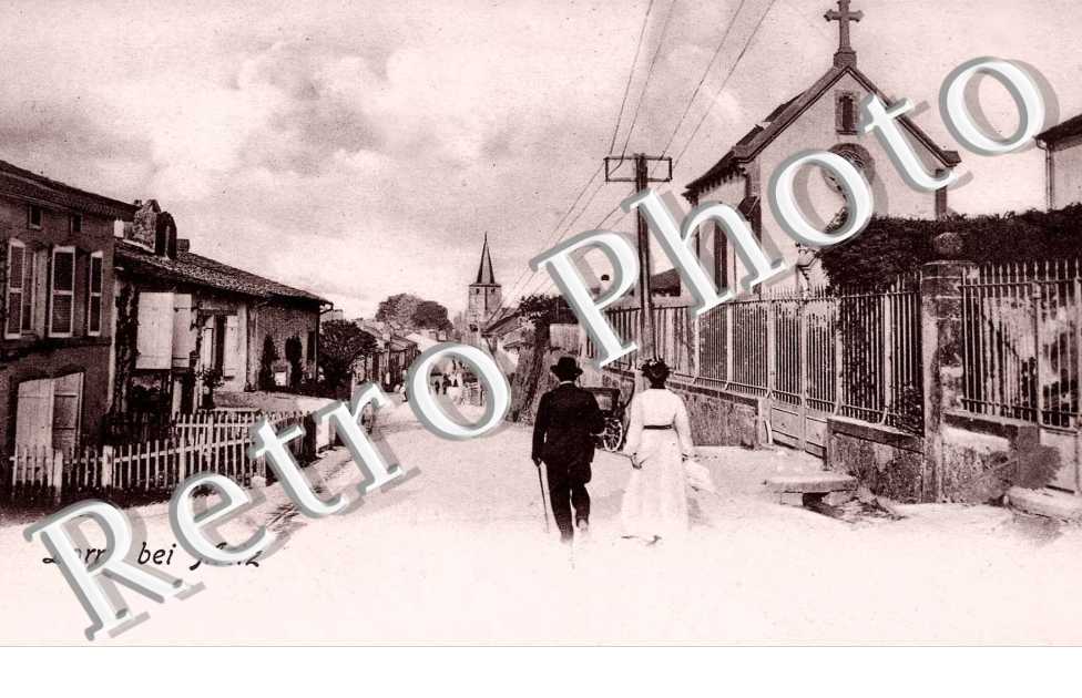 Une rue - eglise -  Nels serie 105 n° 88