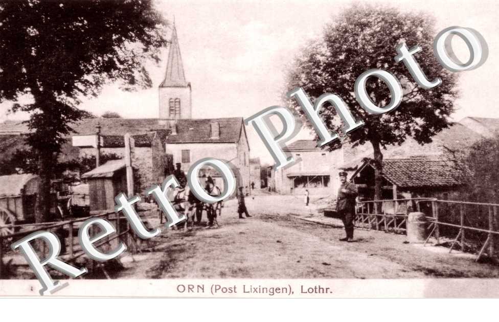 le pont et vue vers eglise