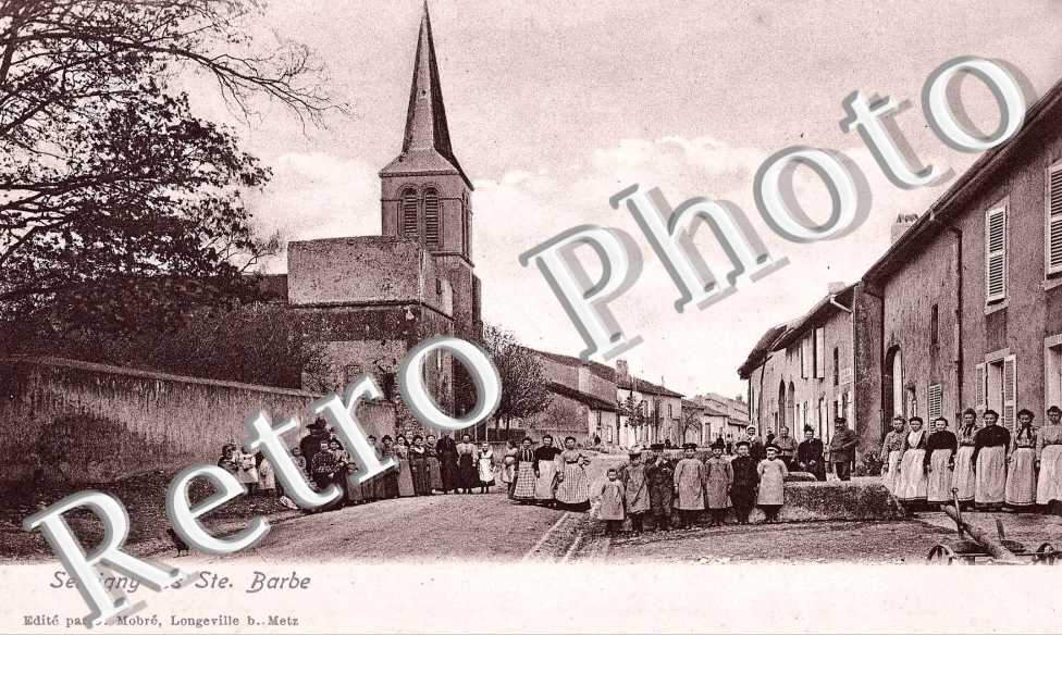 rue principale vers eglise