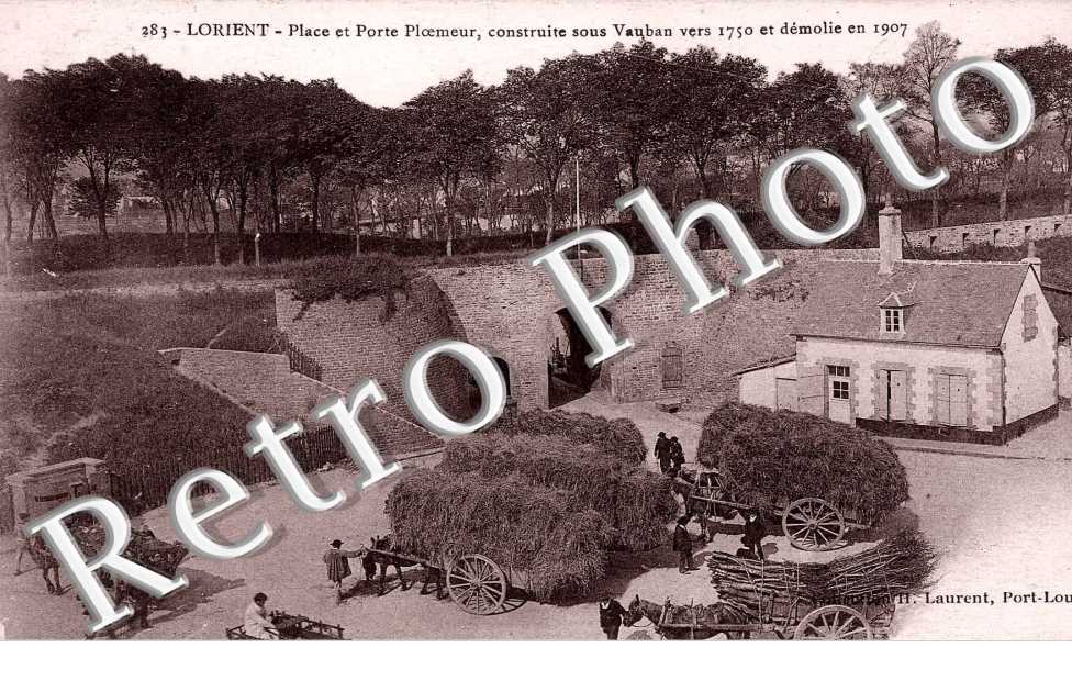 PLACE ET PORTE PLOEMEUR