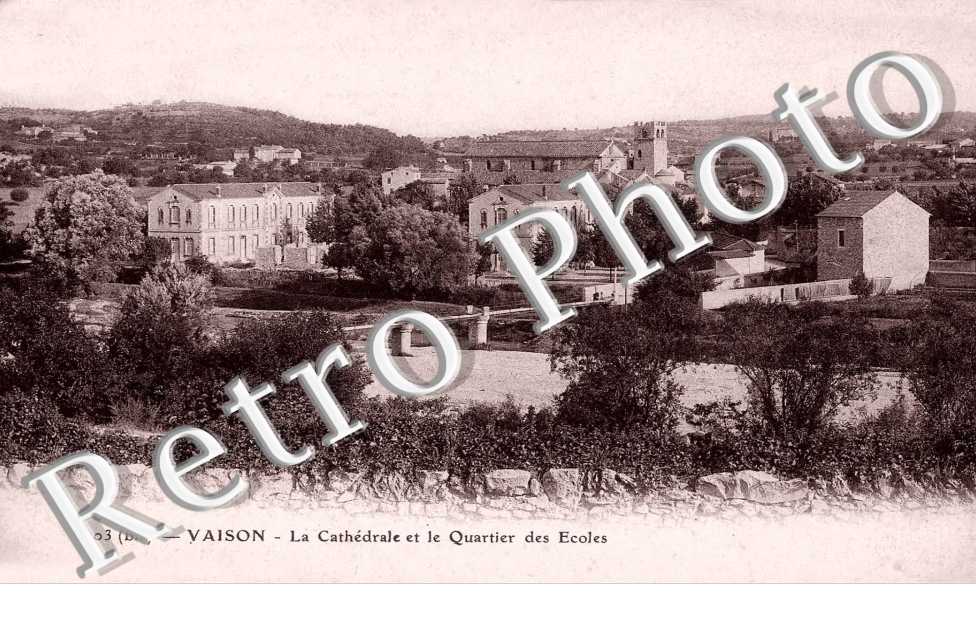 Cathedrale et quartier des ecoles