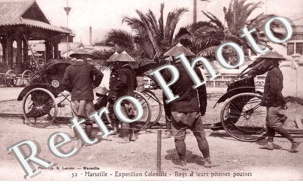 Exposition Coloniale, Boys et leurs Pousses Pousses