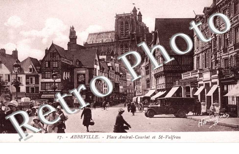 Place Amiral Courbet et Saint Vulfran