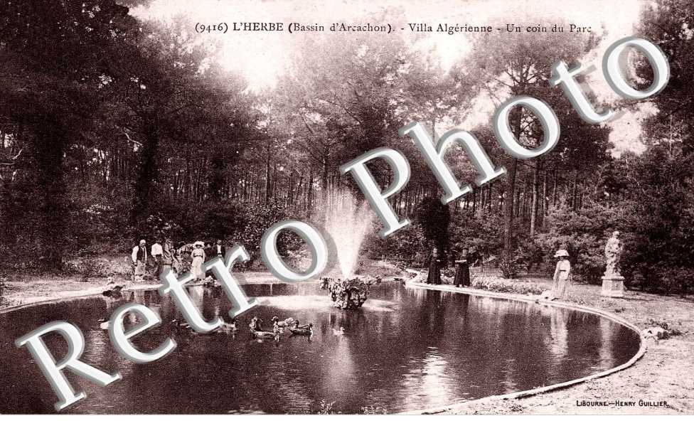 Villa algerienne - un coin du parc - l&#039;Herbe