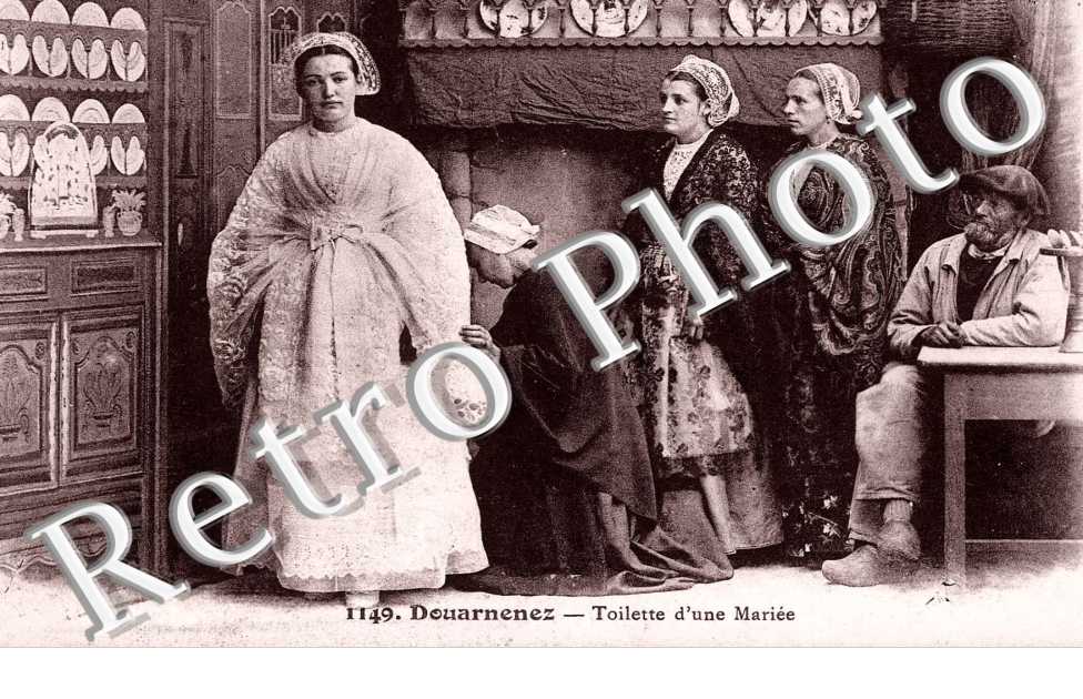 toilette d'une mariee