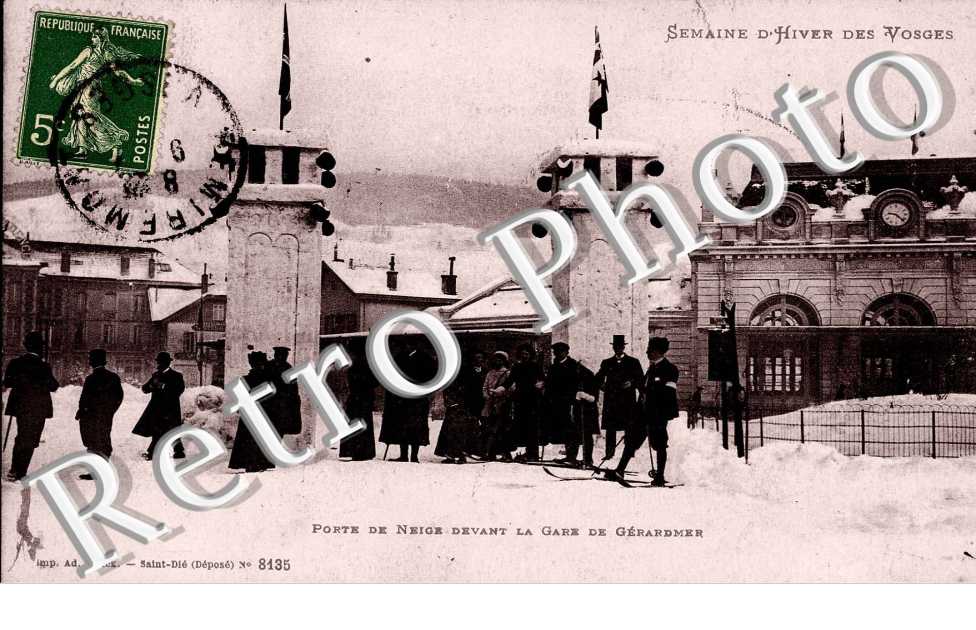 porte de neige devant la gare de Gerardmer