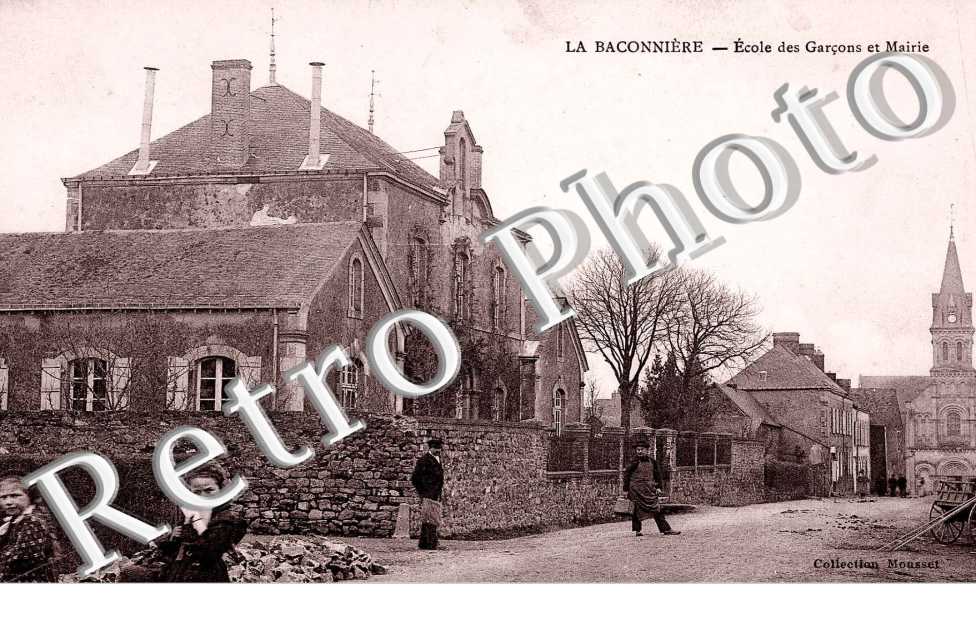 Ecole des Garcons et Mairie