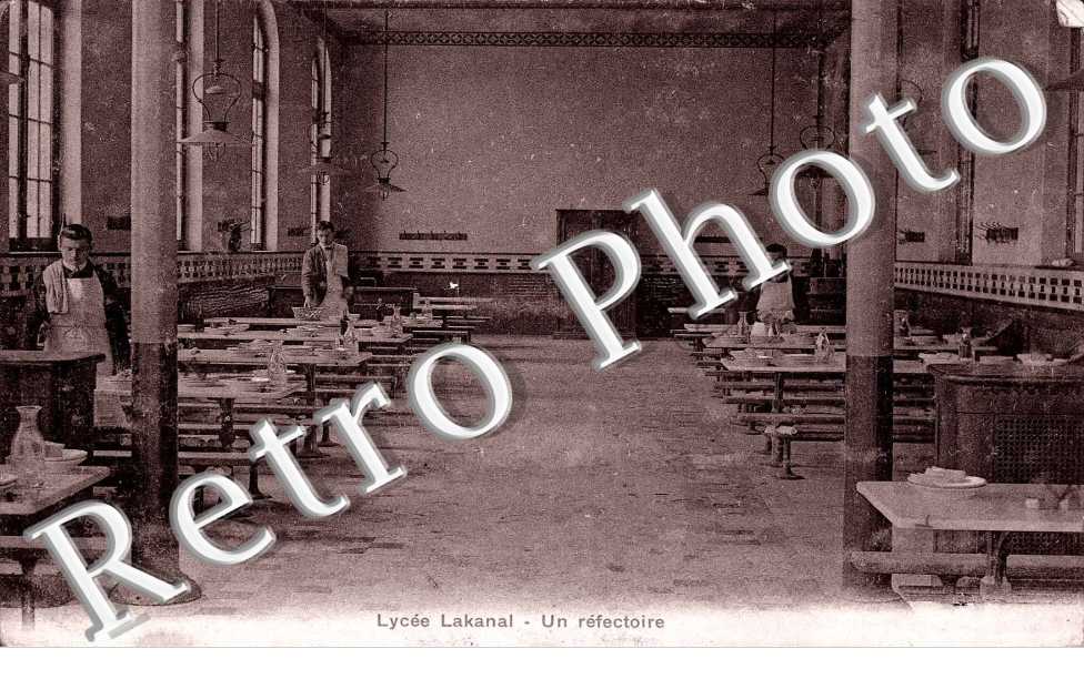 Lycee Lakanal (ecole) - Un refectoire