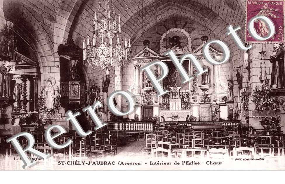 Interieur de l'eglise