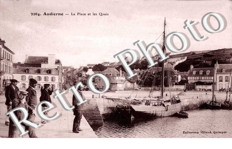 la place et les quais