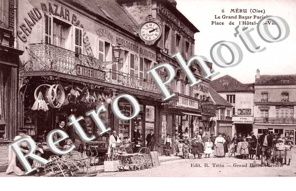 le garnd bazar parisien, place de l' hotel de ville