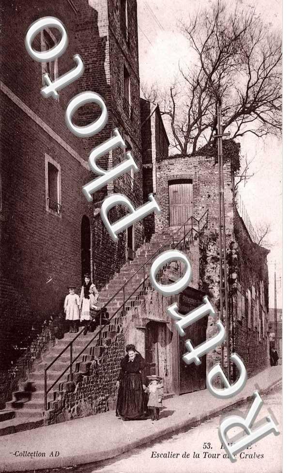 escalier de la TOUR AUX CRABES