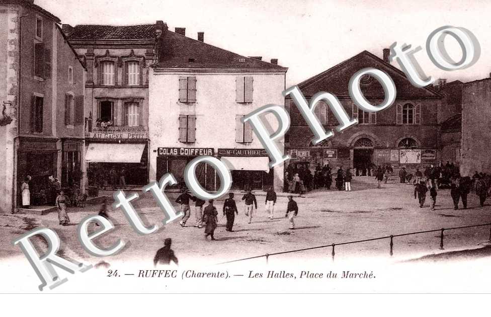 les halles, place du marche