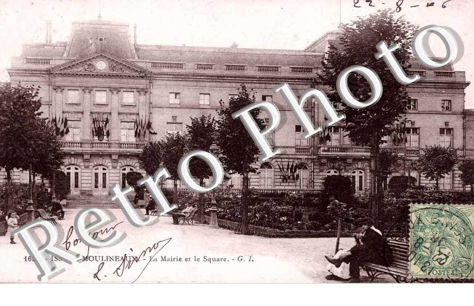La mairie et le square