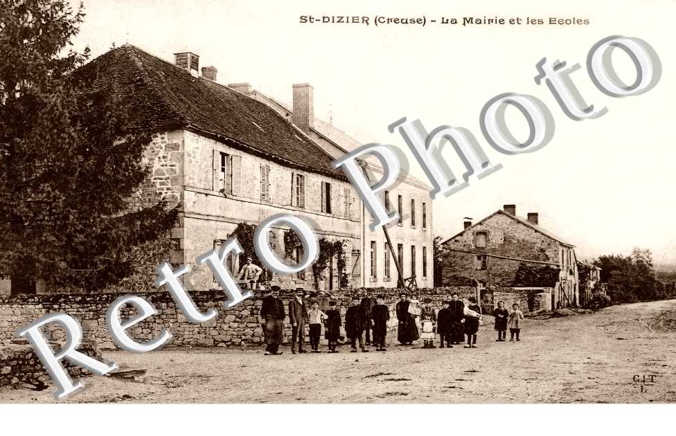 La mairie et les ecoles