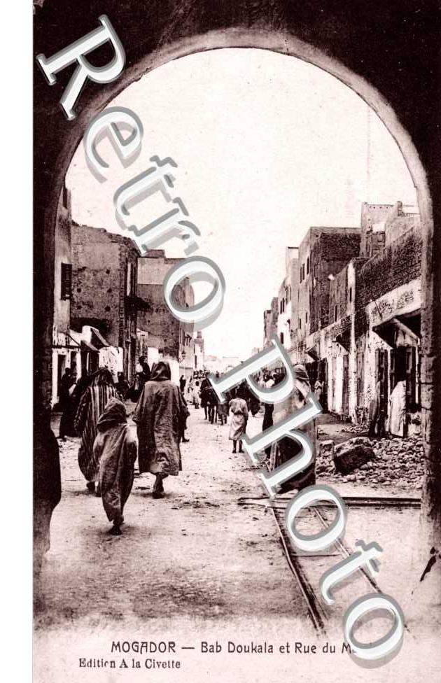 Bab Doukala et rue du marche