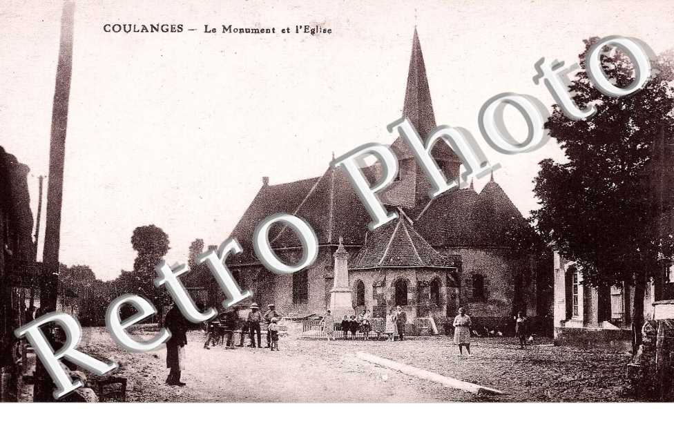 LE MONUMENT ET L&#039;EGLISE