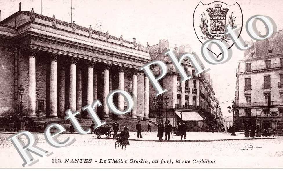 LE THEATRE la rue Crebillon
