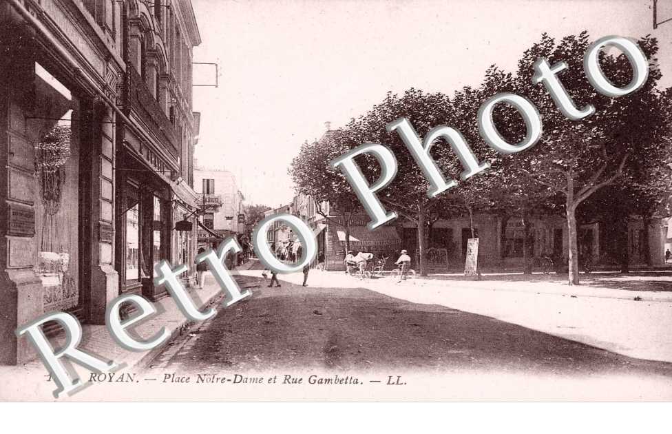 PLACE NOTRE DAME et rue Gambetta