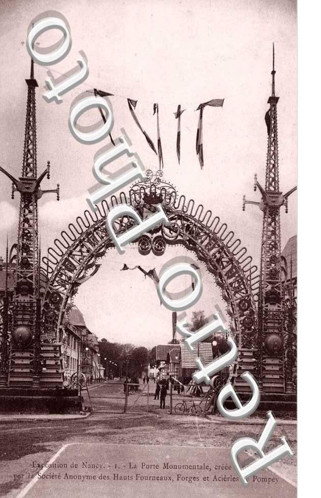 PORTE MONUMENTALE offerte par les Forges et acieries de Pompey