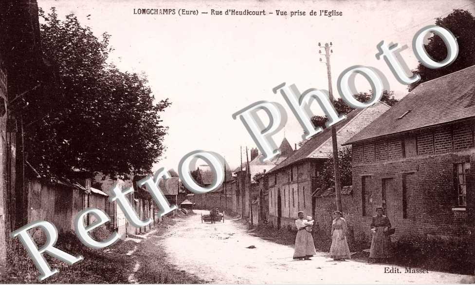 Rue d&#039;Heudicourt - vue prise de l&#039;eglise
