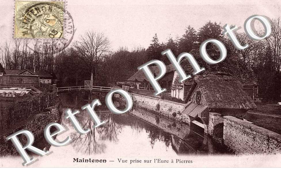 vue prise sur l&#039;eure a Pierres