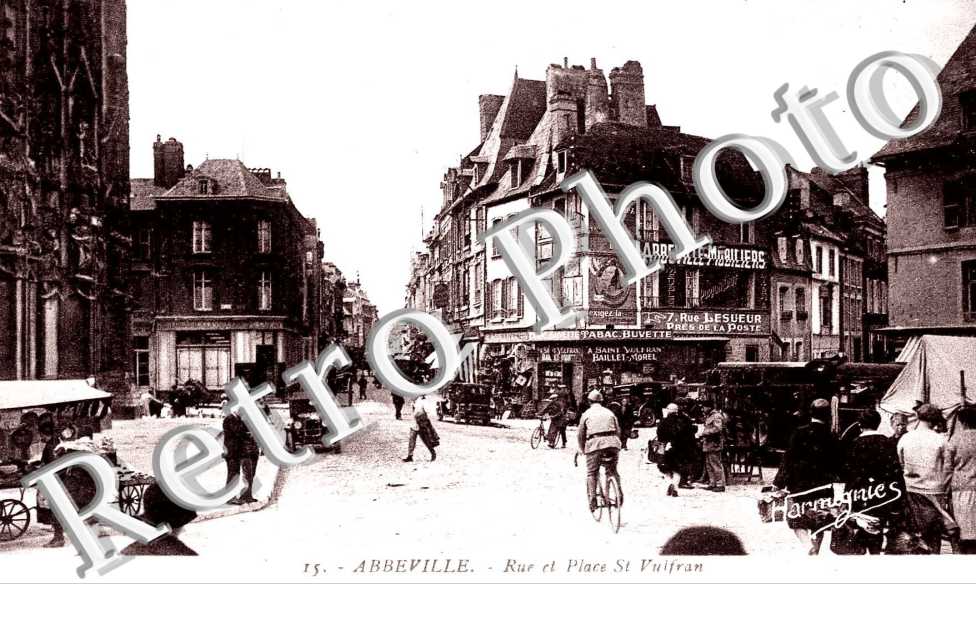 Une Rue et Place St Vulfran