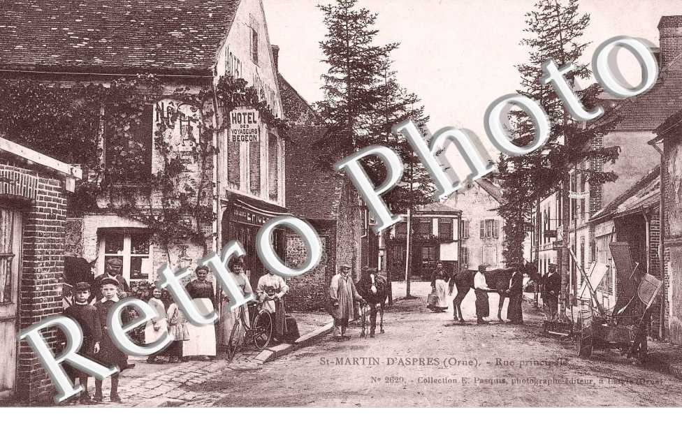 Saint Martin d&#039;Aspres rue principale