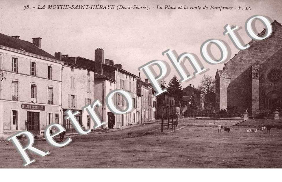 La Place et la Route de Pamproux