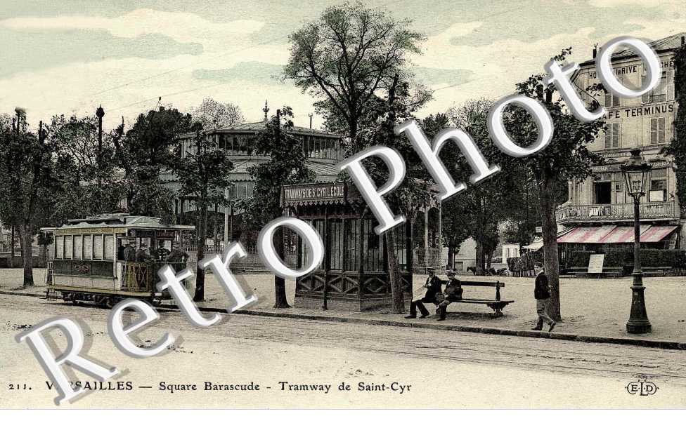 Square Barascude - tramway de Saint-Cyr