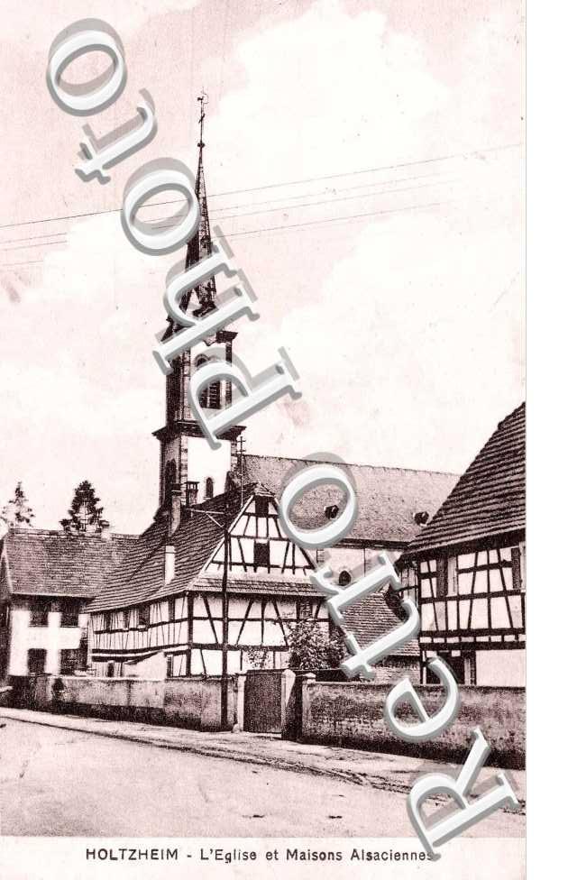 L&#039;église et maisons alsaciennes