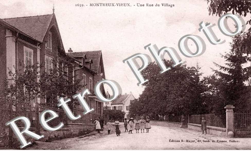 une rue du village