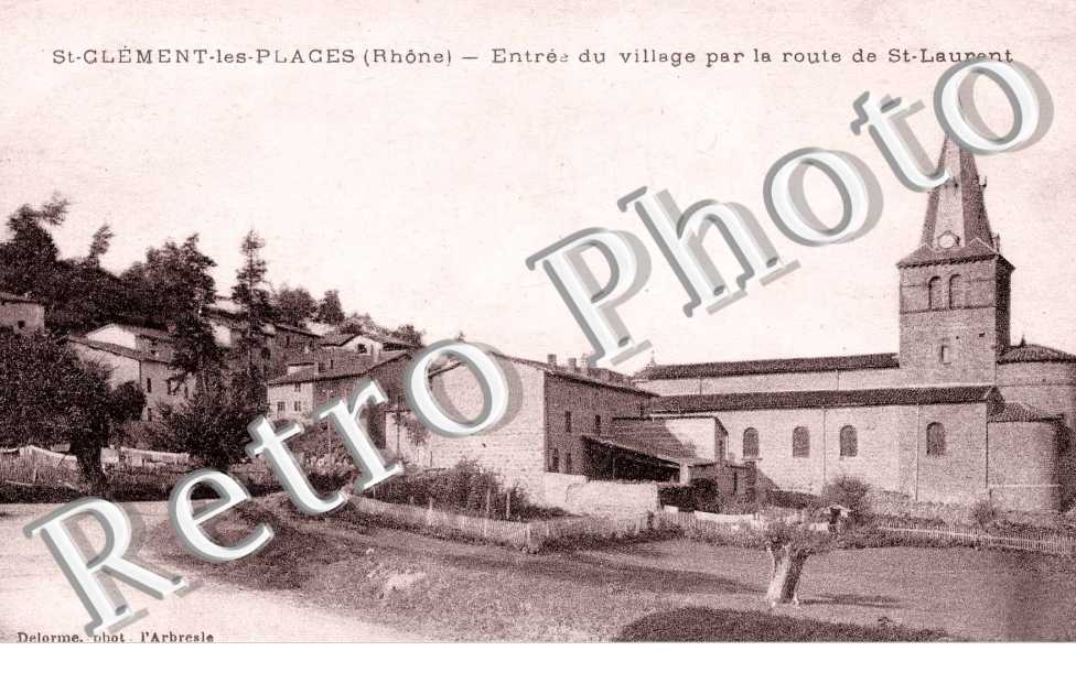 entree du village par la route de Saint-Laurent