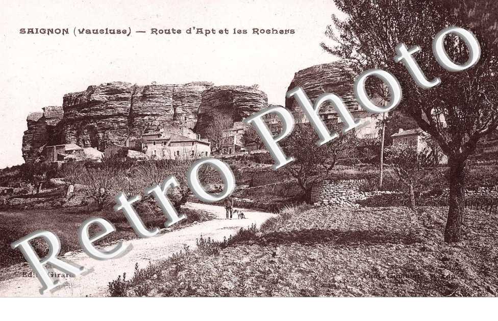 Route d'Apt et les rochers
