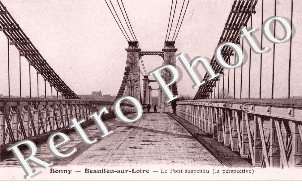Bonny, le pont suspendu