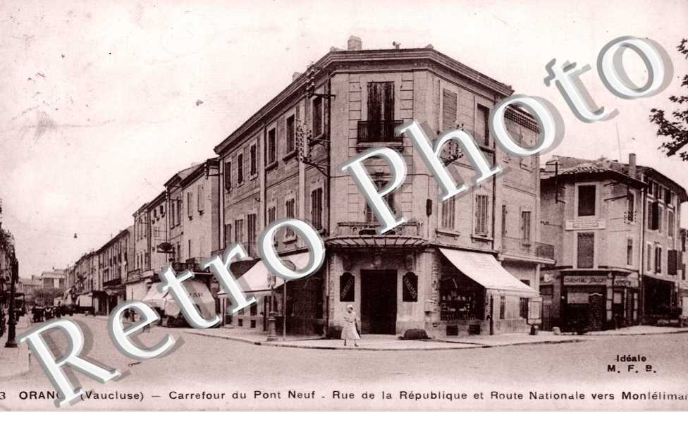 Carrefour du Pont neuf - Rue de la Republique