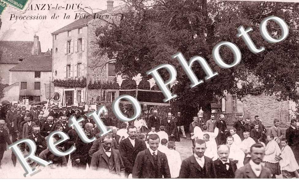 Procession de la fete Dieu