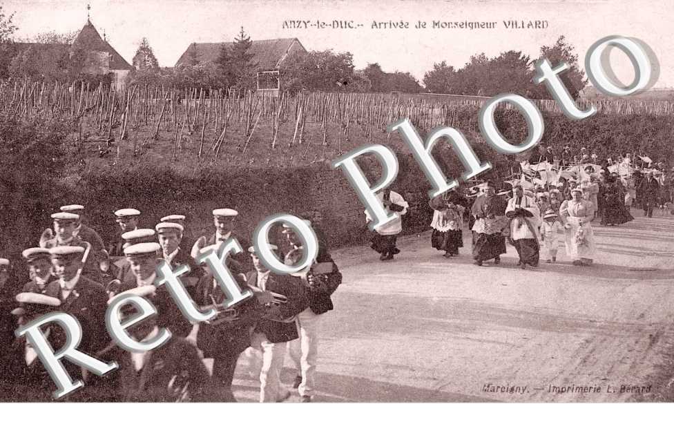 Arrivee de Monseigneur Villard