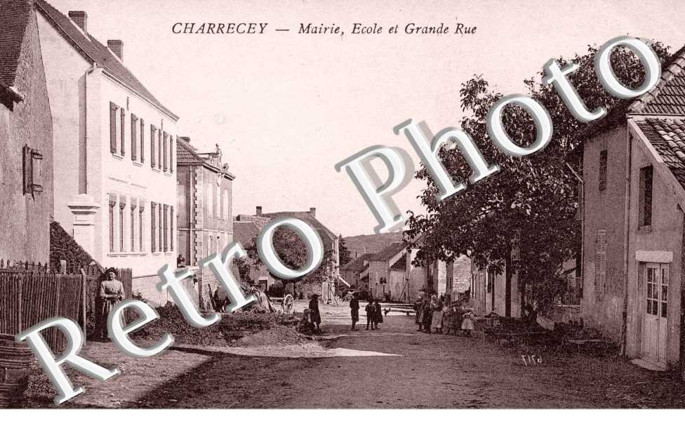 Mairie, Ecole et Grande Rue