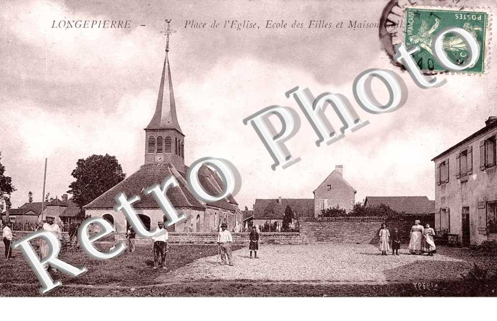 Place de l&#039;eglise - ecole des filles