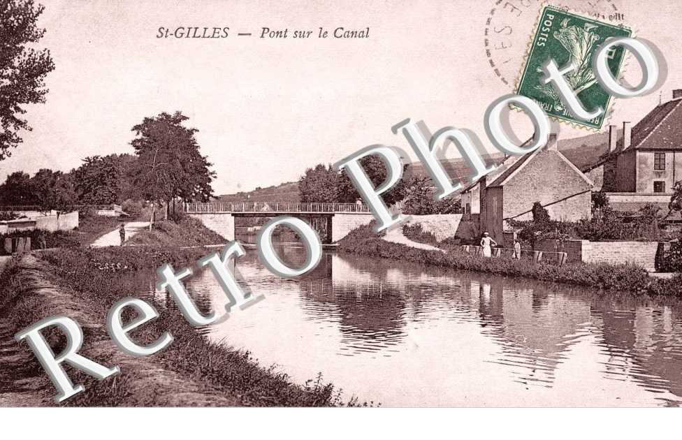 Pont sur le canal